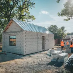 Ile koszt budowy budynku gospodarczego 35m2? Zaskakujące fakty i koszty