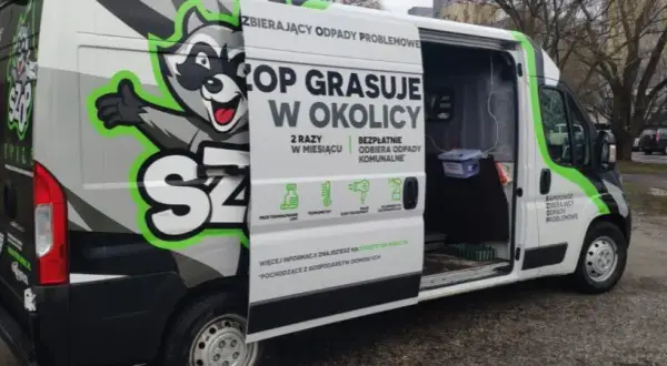 Samochód który zbiera elektrośmieci z osiedla – jak skutecznie pozbyć się odpadów